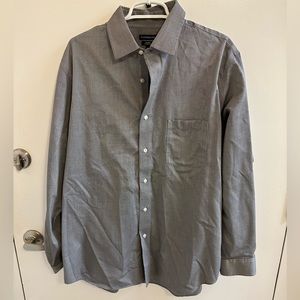 Croft & Barrow Men’s Button Down dress shirt
